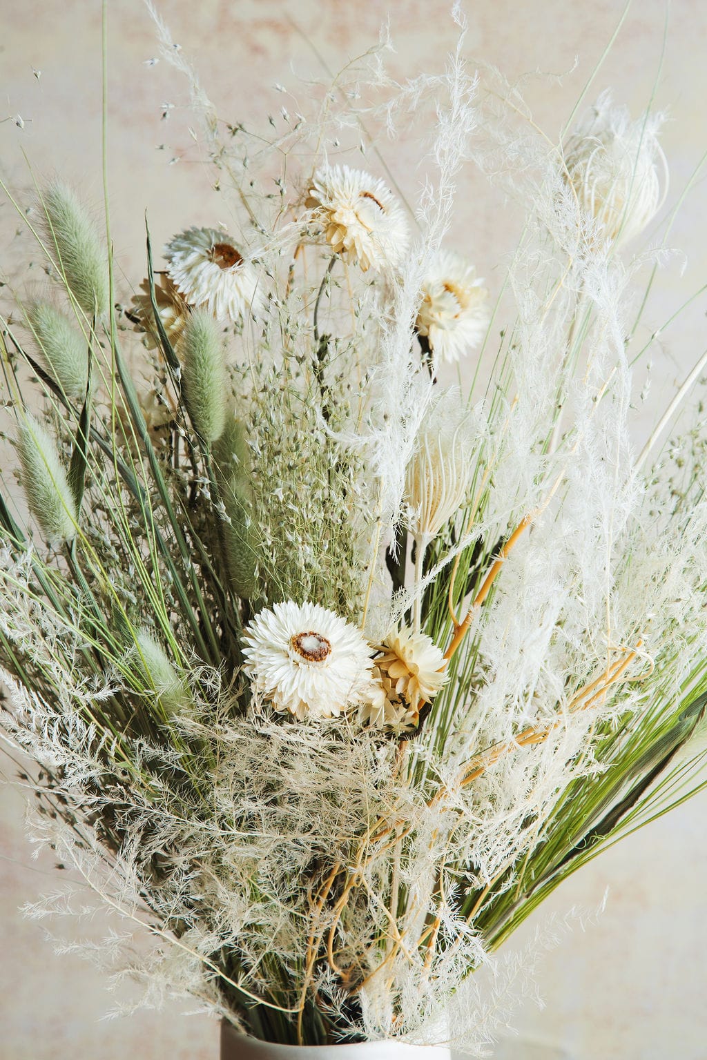 The Laurel Classic Bouquet - Image 3